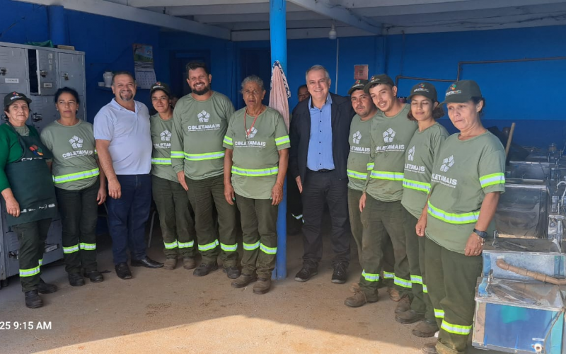 Diretor-executivo visita Jaguariaíva para tratar de avanços na gestão de resíduos.
